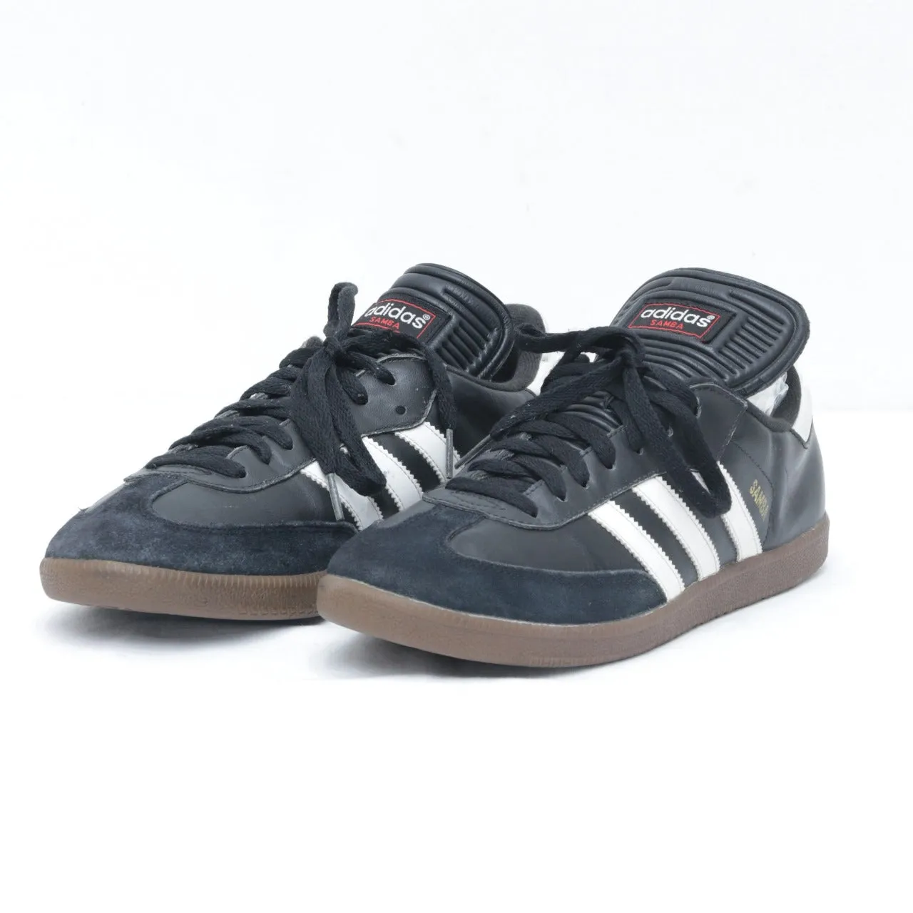 CR2055 Gazelle & Samba Shoes - 25 Pairs